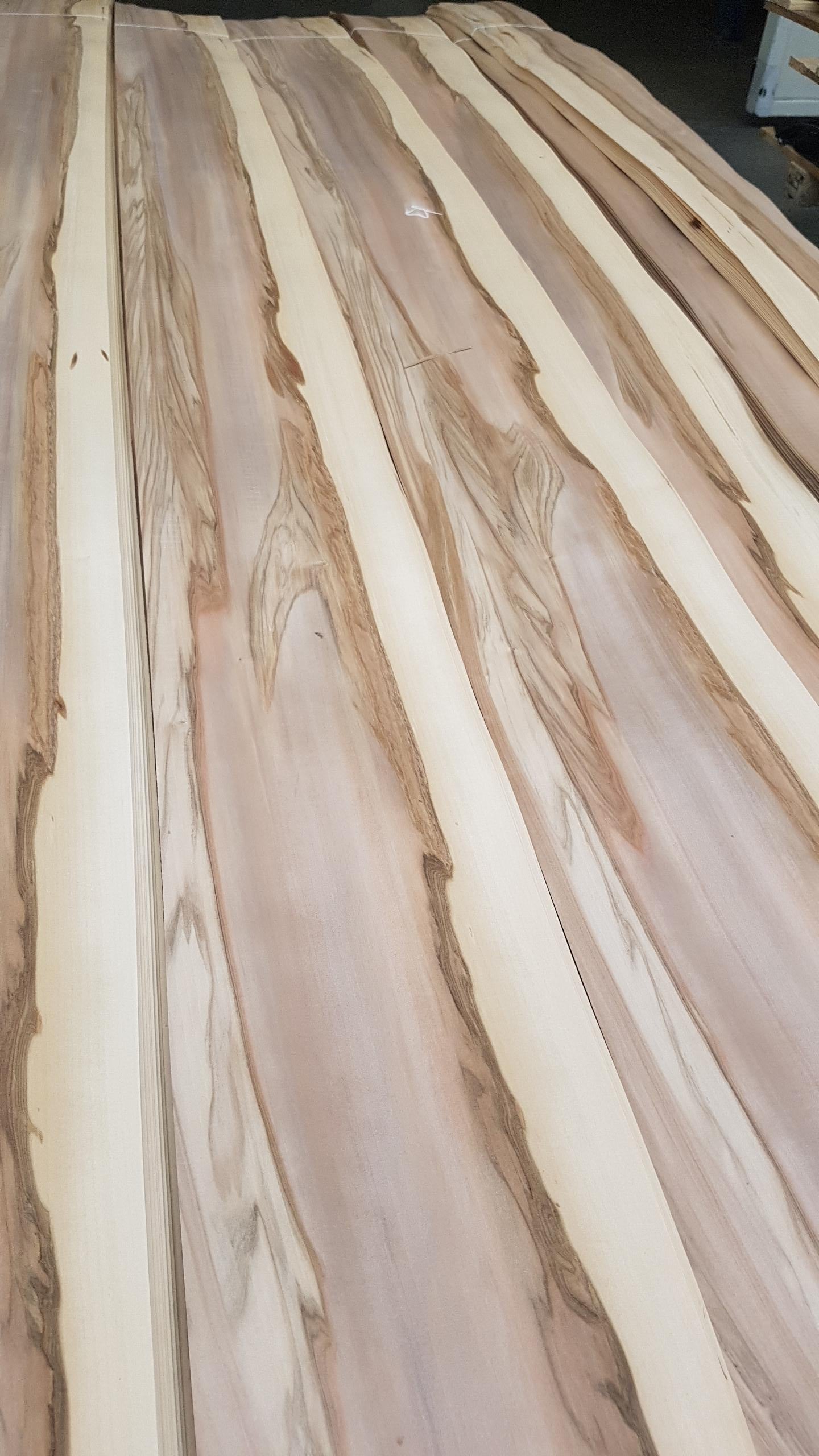 Wood Veneer - Satin Walnut - DF Richards Veneers